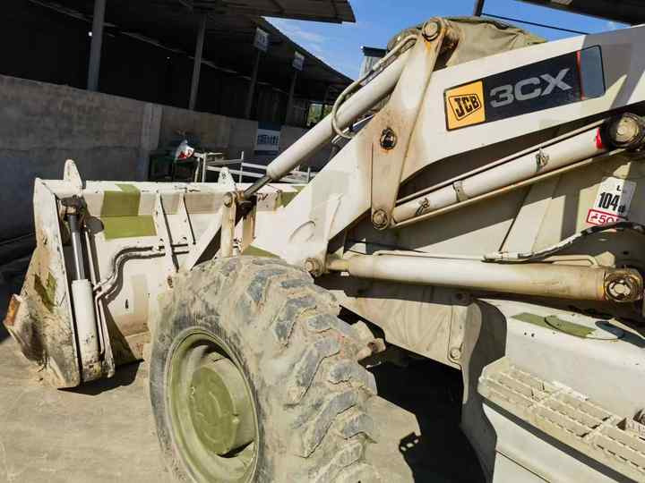 Bager utovarivač Hot sale Backhoe loader JCB 3CX 4*4 tlb loader UKmade, used cheap JCB 3CX retro loader and digger: slika 6