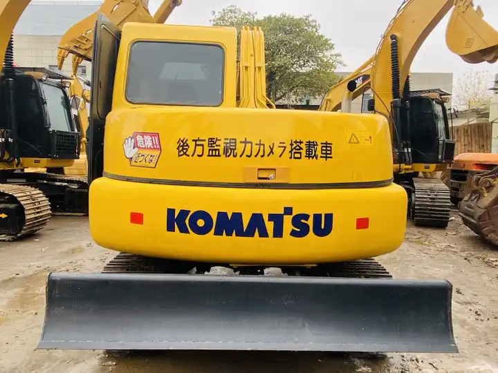 Hot sale Construction equipment Backhoe Used min excavator Komatsu PC60-7 japan hydraulic excavator PC60-7 - Bager guseničar: slika 4 Hot sale Construction equipment Backhoe Used min excavator Komatsu PC60-7 japan hydraulic excavator PC60-7 - Bager guseničar: slika 4