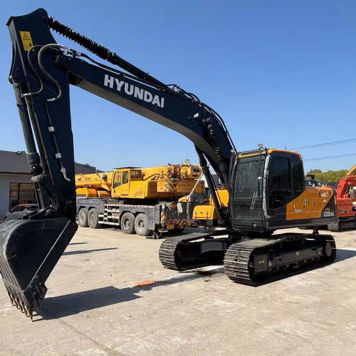 Korea 22 Ton Hyundai 220 Excavator R220LC-9s Used Hyundai Excavator 220 Used Hyundai 220-9 225LC Machine for Construction - Bager: slika 1 Korea 22 Ton Hyundai 220 Excavator R220LC-9s Used Hyundai Excavator 220 Used Hyundai 220-9 225LC Machine for Construction - Bager: slika 1
