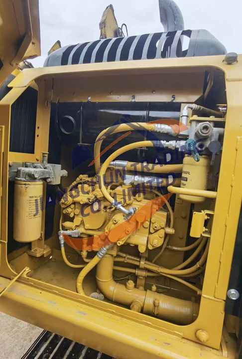 Original 12ton Second Hand Good Price Digging Machine Used Japanese Caterpillar 312d Tracked Excavator - Bager guseničar: slika 2 Original 12ton Second Hand Good Price Digging Machine Used Japanese Caterpillar 312d Tracked Excavator - Bager guseničar: slika 2