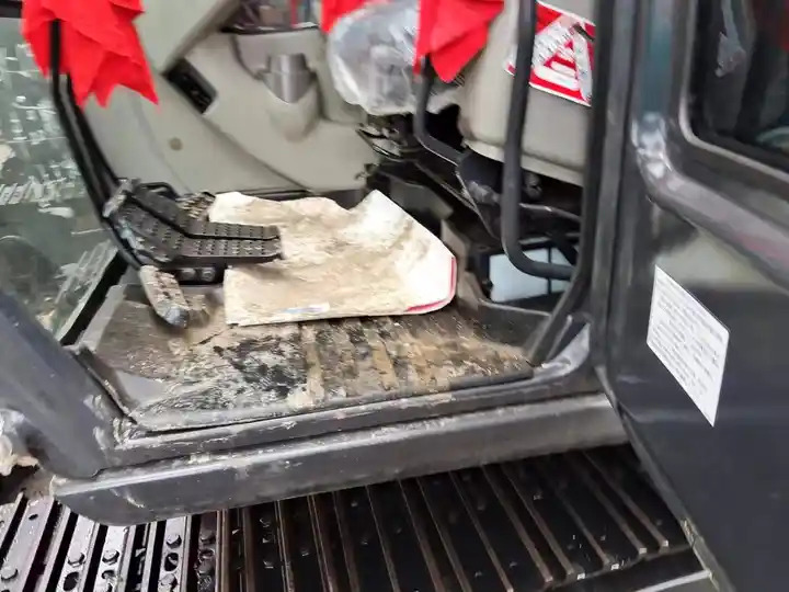 Original 7ton Used Excavator In Shanghai China 2019 Second Hand Hitachi Zx70 Used Excavator For Sale - Bager guseničar: slika 4 Original 7ton Used Excavator In Shanghai China 2019 Second Hand Hitachi Zx70 Used Excavator For Sale - Bager guseničar: slika 4