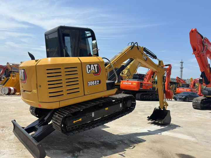 Original Caterpillar Second-hand CAT306E2/305.5E/307E/308E Used Mini Excavadora 6 Ton Used Cat Excavator Cheap Price - Bager: slika 4 Original Caterpillar Second-hand CAT306E2/305.5E/307E/308E Used Mini Excavadora 6 Ton Used Cat Excavator Cheap Price - Bager: slika 4