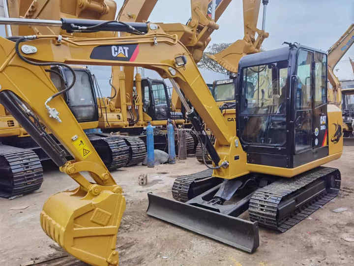 Second Hand Original Japan Cat 306e Excavator 90% new Condition Used 306E 306E2 used digger with good condition for sale - Mini bager: slika 3 Second Hand Original Japan Cat 306e Excavator 90% new Condition Used 306E 306E2 used digger with good condition for sale - Mini bager: slika 3