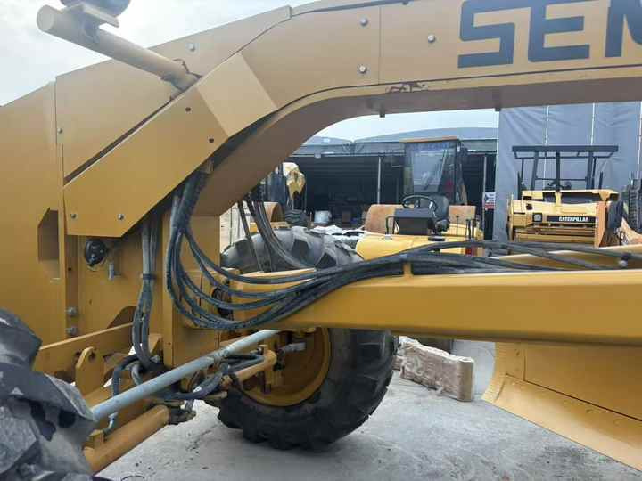 Second Hand SEM921 Motor Grader / Second Hand Motor Grader Sem 921 922 919 SEM Motor Grader for Sale - Grejder: slika 5 Second Hand SEM921 Motor Grader / Second Hand Motor Grader Sem 921 922 919 SEM Motor Grader for Sale - Grejder: slika 5