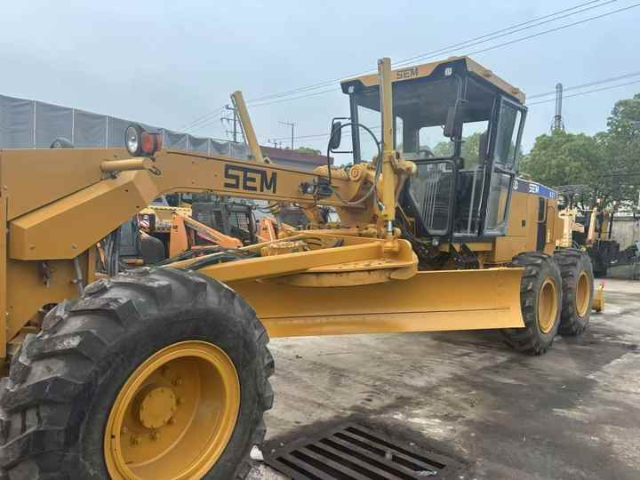 Second Hand SEM921 Motor Grader / Second Hand Motor Grader Sem 921 922 919 SEM Motor Grader for Sale - Grejder: slika 4 Second Hand SEM921 Motor Grader / Second Hand Motor Grader Sem 921 922 919 SEM Motor Grader for Sale - Grejder: slika 4
