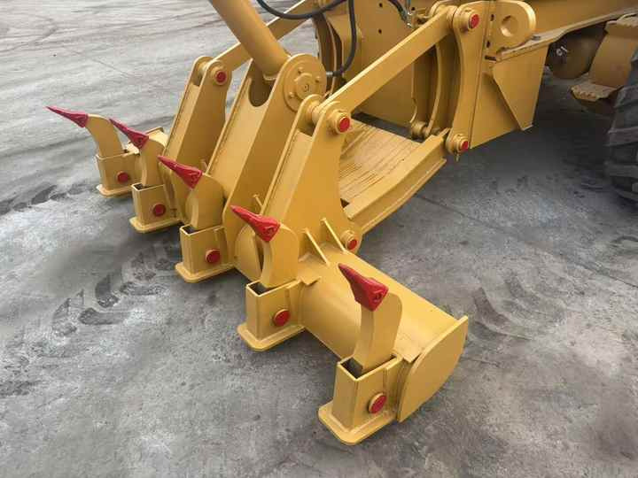Second Hand SEM921 Motor Grader / Second Hand Motor Grader Sem 921 922 919 SEM Motor Grader for Sale - Grejder: slika 5 Second Hand SEM921 Motor Grader / Second Hand Motor Grader Sem 921 922 919 SEM Motor Grader for Sale - Grejder: slika 5