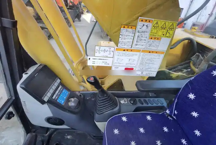 Used Excavators Machine Komatsu Pc220-8 Original 20 Ton Construction Equipments Second Hand Crawler Digger For Sale - Bager guseničar: slika 3 Used Excavators Machine Komatsu Pc220-8 Original 20 Ton Construction Equipments Second Hand Crawler Digger For Sale - Bager guseničar: slika 3