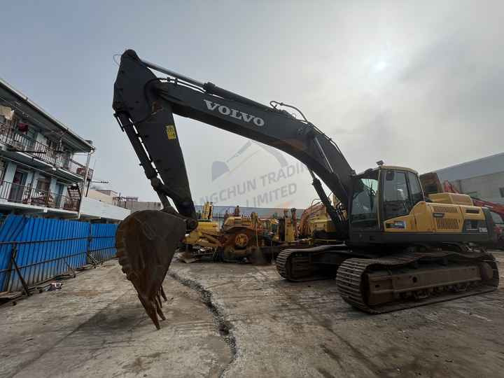 Used Volvo EC480 Excavator 48 Ton Original Heavy Duty Equipment Digger Secondhand Crawler Hydraulic Excavator Volvo EC480DL - Bager guseničar: slika 3 Used Volvo EC480 Excavator 48 Ton Original Heavy Duty Equipment Digger Secondhand Crawler Hydraulic Excavator Volvo EC480DL - Bager guseničar: slika 3