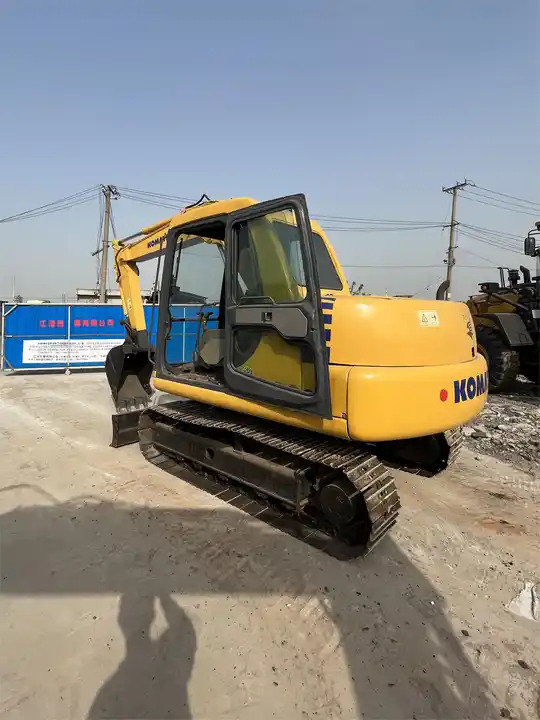 Komatsu used pc60-7 excavator/used 6ton excavator /Komatsu japan pc60-7 mini used excavator for sale Komatsu excavator - Bager guseničar: slika 3 Komatsu used pc60-7 excavator/used 6ton excavator /Komatsu japan pc60-7 mini used excavator for sale Komatsu excavator - Bager guseničar: slika 3