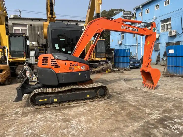 Used Excavator Hitachi Zaxis55ur good quality made in japan Hitachi ZX55ur crawler excavator - Bager guseničar: slika 3 Used Excavator Hitachi Zaxis55ur good quality made in japan Hitachi ZX55ur crawler excavator - Bager guseničar: slika 3