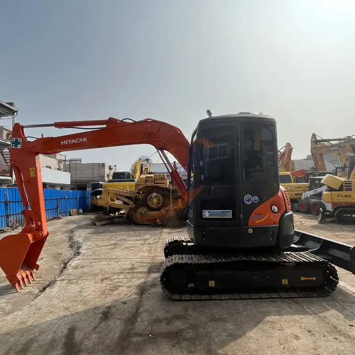Used Excavator Hitachi Zaxis55ur good quality made in japan Hitachi ZX55ur crawler excavator - Bager guseničar: slika 1 Used Excavator Hitachi Zaxis55ur good quality made in japan Hitachi ZX55ur crawler excavator - Bager guseničar: slika 1