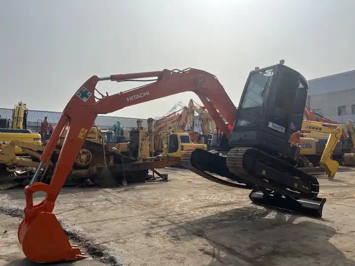 Used Excavator Hitachi Zaxis55ur good quality made in japan Hitachi ZX55ur crawler excavator - Bager guseničar: slika 5 Used Excavator Hitachi Zaxis55ur good quality made in japan Hitachi ZX55ur crawler excavator - Bager guseničar: slika 5