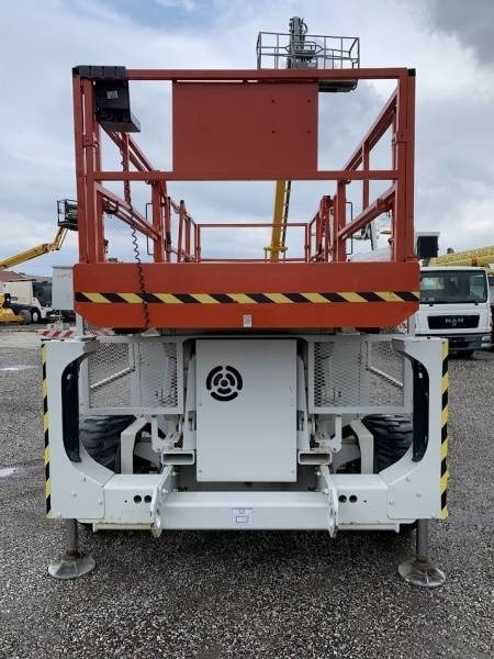 Lizing Genie GS3390 - 12,06 m - 4x4 - diesel  Genie GS3390 - 12,06 m - 4x4 - diesel: slika 8 Lizing Genie GS3390 - 12,06 m - 4x4 - diesel  Genie GS3390 - 12,06 m - 4x4 - diesel: slika 8