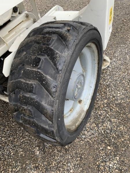 Lizing Genie GS3390 - 12,06 m - 4x4 - diesel  Genie GS3390 - 12,06 m - 4x4 - diesel: slika 14 Lizing Genie GS3390 - 12,06 m - 4x4 - diesel  Genie GS3390 - 12,06 m - 4x4 - diesel: slika 14