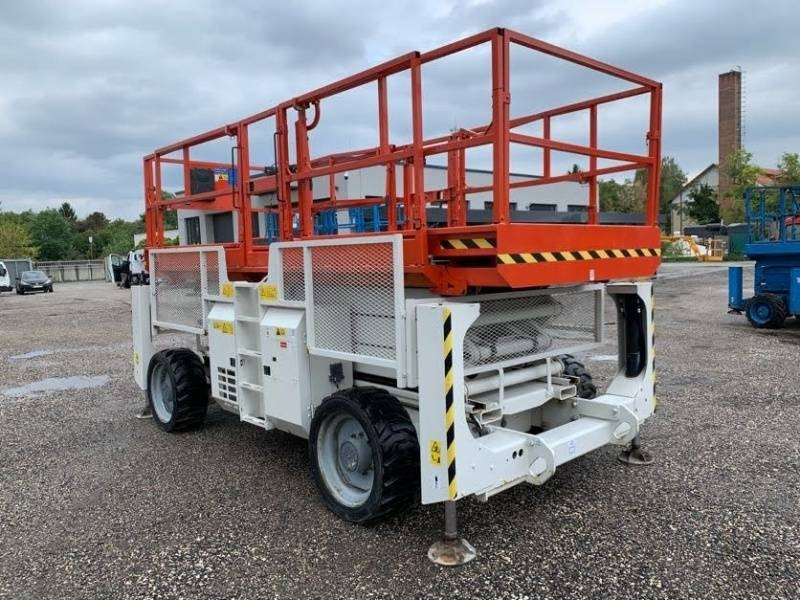 Genie GS3390 - 12,06 m - 4x4 - diesel - Lift u obliku makaza: slika 1 Genie GS3390 - 12,06 m - 4x4 - diesel - Lift u obliku makaza: slika 1