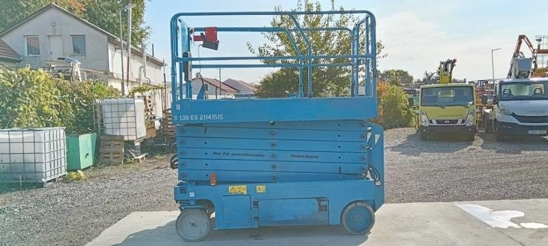Genie GS4047 - 13,7m - electric - Lift u obliku makaza: slika 5 Genie GS4047 - 13,7m - electric - Lift u obliku makaza: slika 5