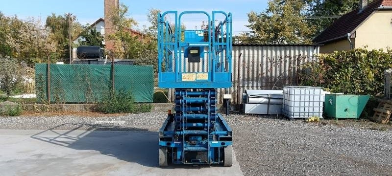 Genie GS4047 - 13,7m - electric - Lift u obliku makaza: slika 3 Genie GS4047 - 13,7m - electric - Lift u obliku makaza: slika 3
