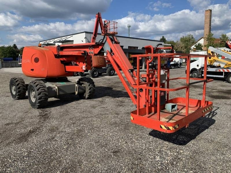 Haulotte HA16SPX - 16m, 4x4, diesel - Zglobna platforma: slika 1 Haulotte HA16SPX - 16m, 4x4, diesel - Zglobna platforma: slika 1