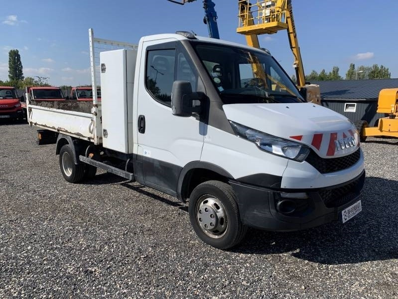 Iveco 35C13 - Tipper - Istovarivač: slika 2 Iveco 35C13 - Tipper - Istovarivač: slika 2
