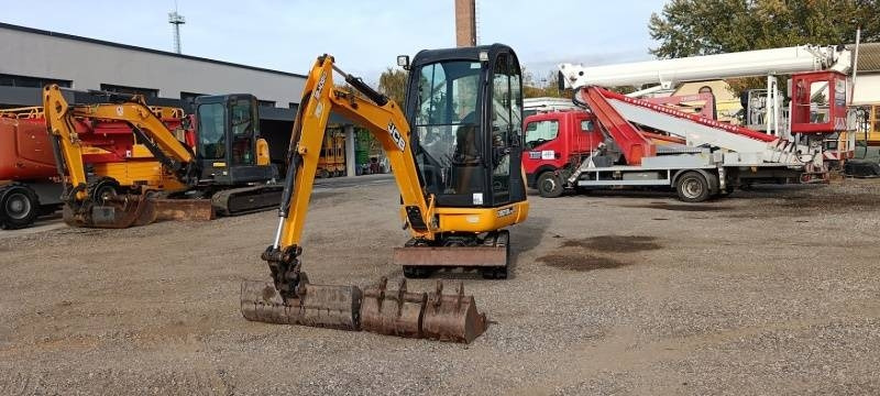 JCB 8018 - with 3 bucket - Mini bager: slika 1 JCB 8018 - with 3 bucket - Mini bager: slika 1