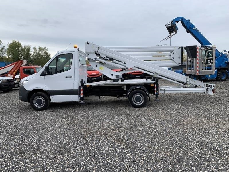 Mercedes-Benz Sprinter Ruthmann-Ecoline RS240 - 23,6m - 250 kg - Vazdušna platforma montirana na kamion: slika 5 Mercedes-Benz Sprinter Ruthmann-Ecoline RS240 - 23,6m - 250 kg - Vazdušna platforma montirana na kamion: slika 5