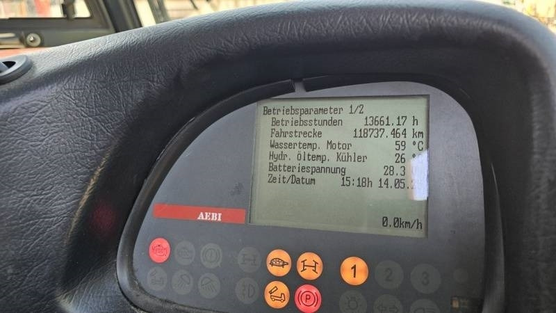 Autočistilica Mfh 5500 sweeper - with air conditionier: slika 9 Autočistilica Mfh 5500 sweeper - with air conditionier: slika 9