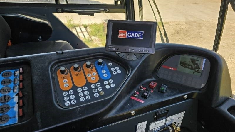 Autočistilica Mfh 5500 sweeper - with air conditionier: slika 7 Autočistilica Mfh 5500 sweeper - with air conditionier: slika 7