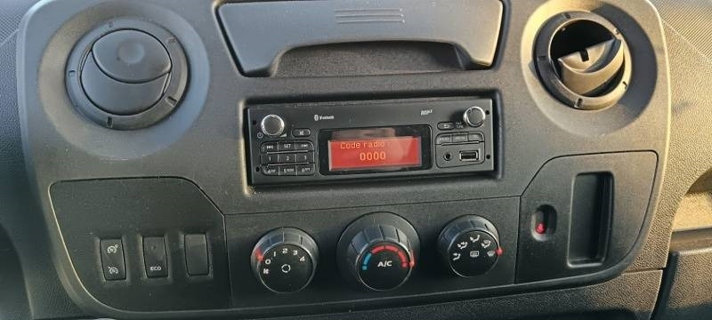 Vazdušna platforma montirana na kamion Renault Master Klubb K32: slika 12