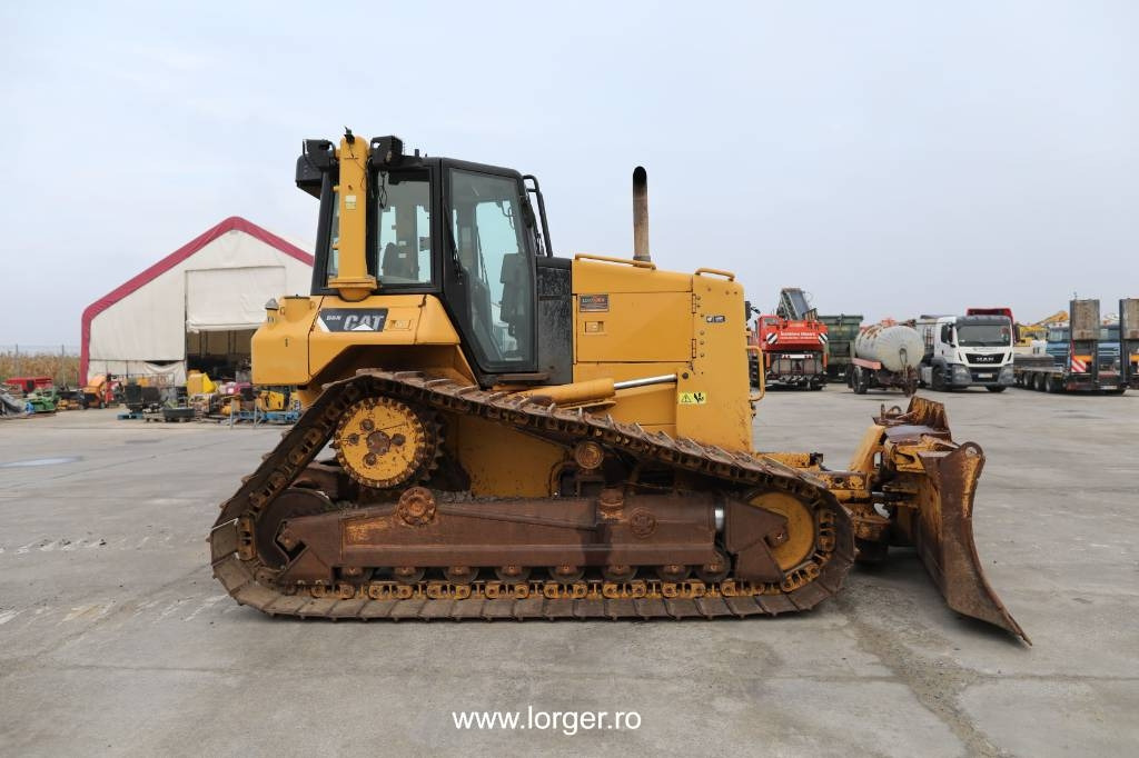CAT D 6 N  - Buldožer: slika 1 CAT D 6 N  - Buldožer: slika 1