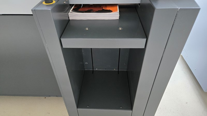 Horizon HT-30 C | 2012 | 4,7 Mio - Mašina za rezanje papira: slika 2 Horizon HT-30 C | 2012 | 4,7 Mio - Mašina za rezanje papira: slika 2