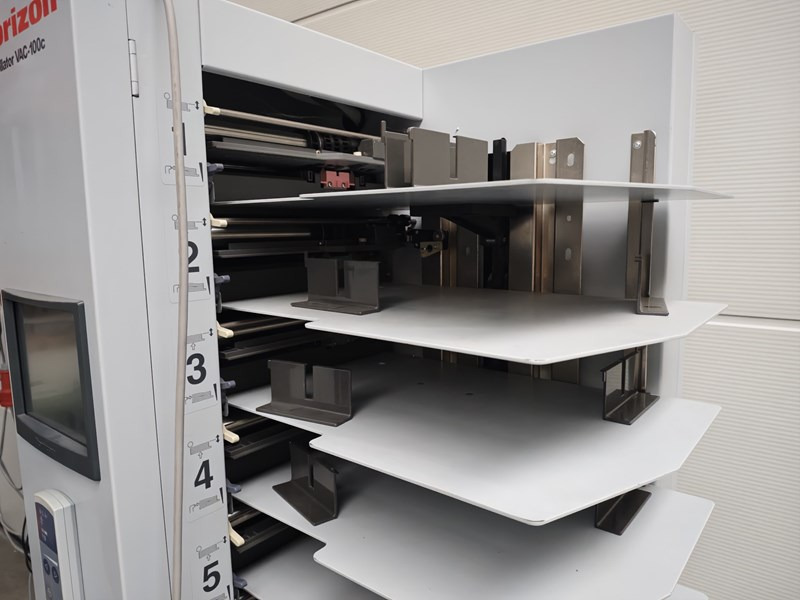 Horizon VAC-100 c | collator | 10 stations | 2008 | 33.2 mio - Štamparska mašina: slika 4 Horizon VAC-100 c | collator | 10 stations | 2008 | 33.2 mio - Štamparska mašina: slika 4