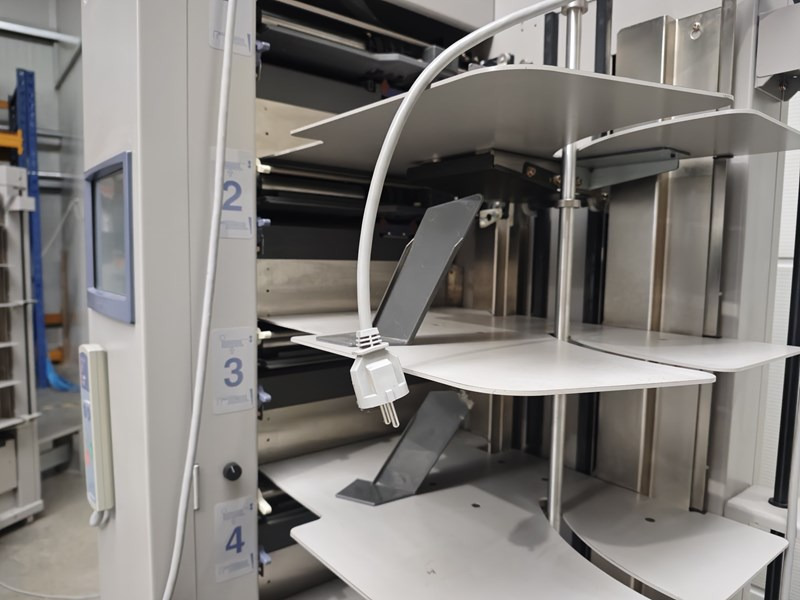 Horizon VAC-60Hc | 2004 | 3 Mio - Štamparska mašina: slika 3 Horizon VAC-60Hc | 2004 | 3 Mio - Štamparska mašina: slika 3