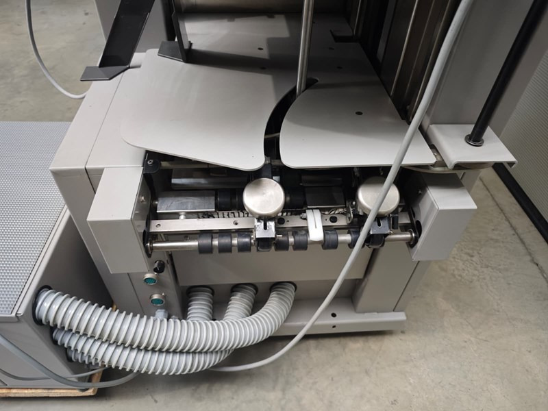 Horizon VAC-60Hc | 2004 | 3 Mio - Štamparska mašina: slika 4 Horizon VAC-60Hc | 2004 | 3 Mio - Štamparska mašina: slika 4