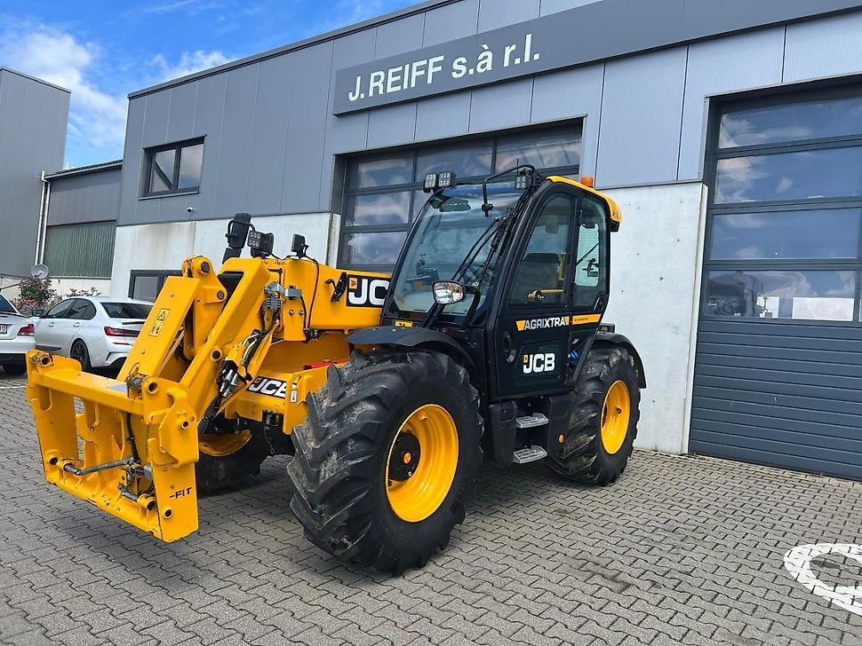 J.Reiff Sarl
Herr Stefan Neukirch - 77 Z.I in den - Teleskopski upravljač: slika 1 J.Reiff Sarl
Herr Stefan Neukirch - 77 Z.I in den - Teleskopski upravljač: slika 1