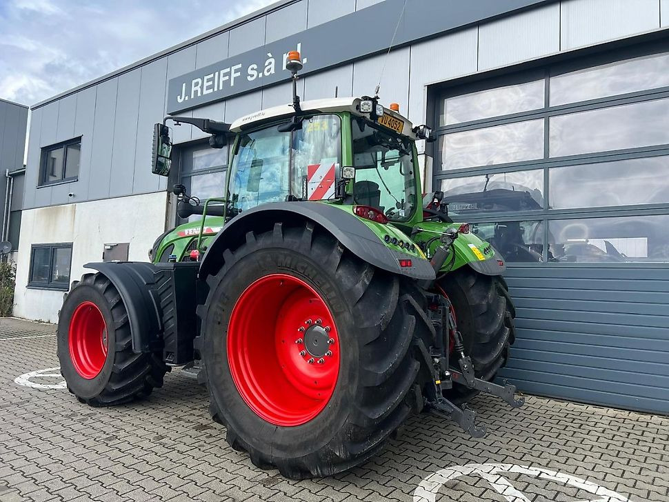 J.Reiff Sarl
Herr Stefan Neukirch - 77 Z.I in den - Traktor: slika 4 J.Reiff Sarl
Herr Stefan Neukirch - 77 Z.I in den - Traktor: slika 4