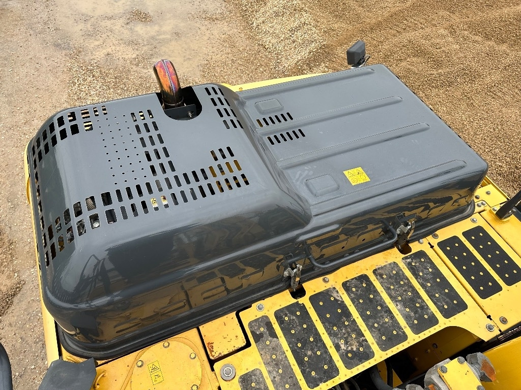 Bager guseničar Komatsu PC 210 LC-11: slika 14