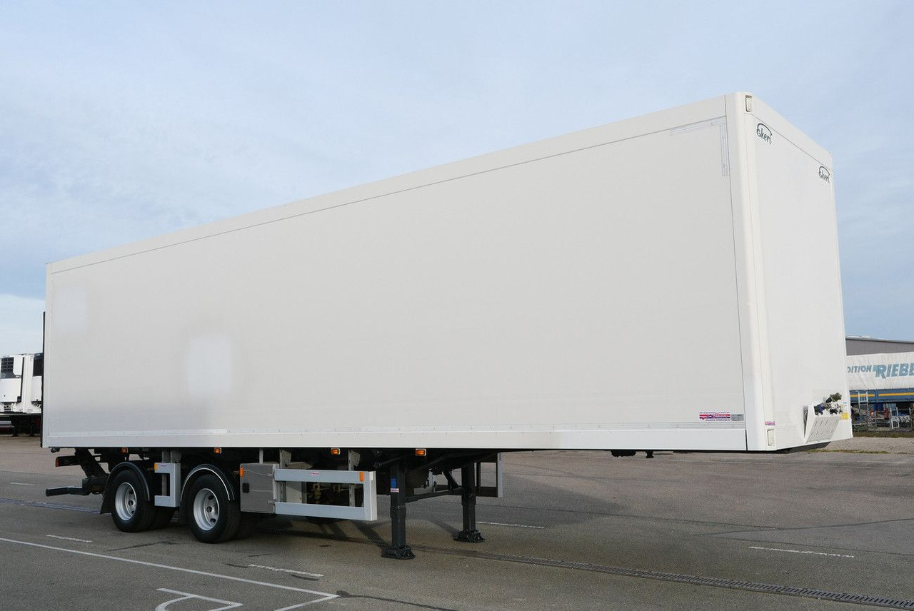 EKERI FALTWANDKOFFER CITY 11m TRIDEC LBW 2000 kg - Poluprikolica sa zatvorenim sandukom: slika 3 EKERI FALTWANDKOFFER CITY 11m TRIDEC LBW 2000 kg - Poluprikolica sa zatvorenim sandukom: slika 3
