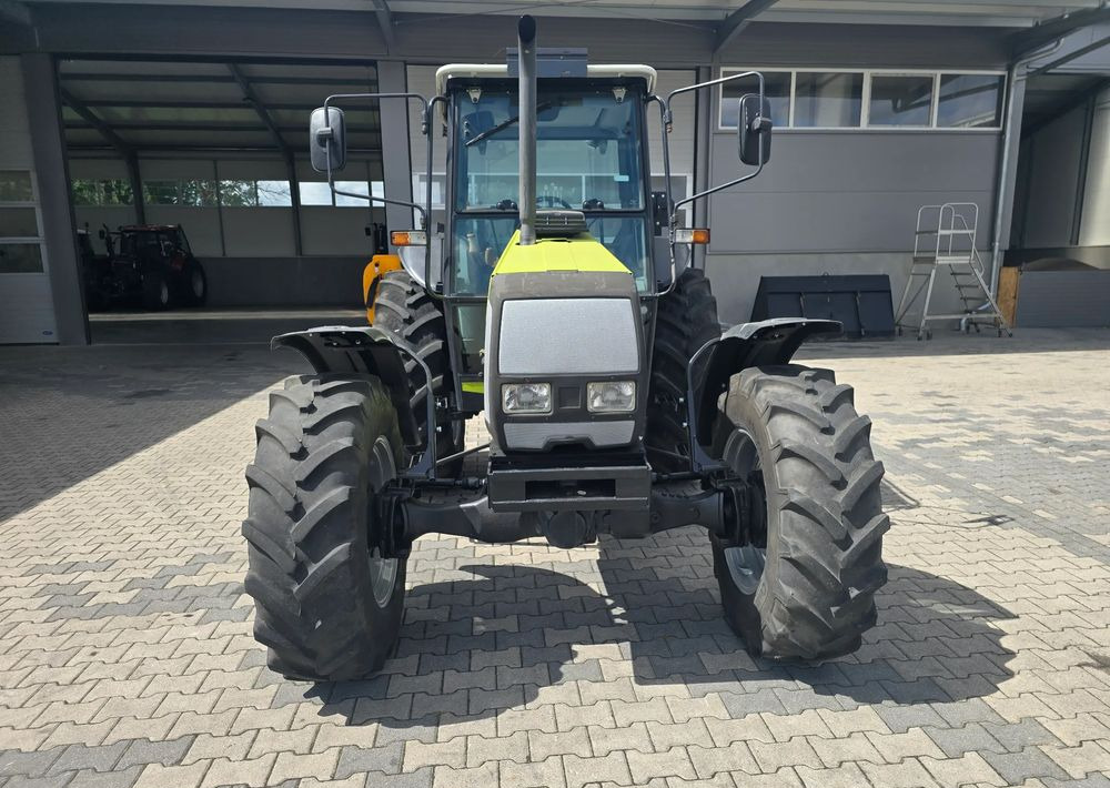 Valtra 800 - Traktor: slika 3 Valtra 800 - Traktor: slika 3
