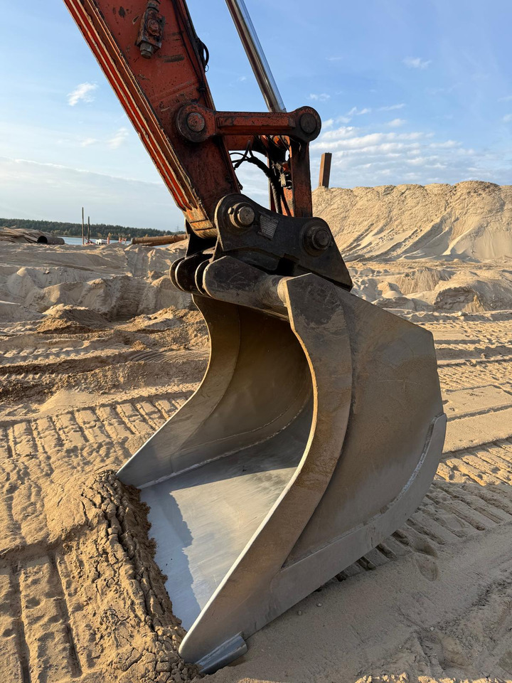 Bager guseničar HITACHI ZX250LC-3: slika 8 Bager guseničar HITACHI ZX250LC-3: slika 8