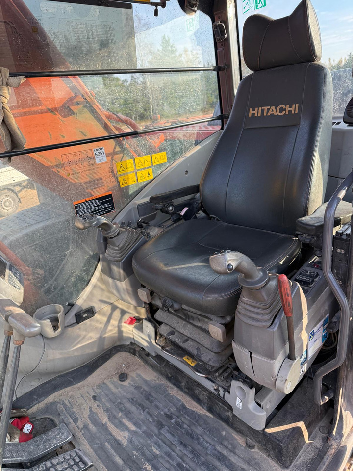 Bager guseničar HITACHI ZX250LC-3: slika 10 Bager guseničar HITACHI ZX250LC-3: slika 10