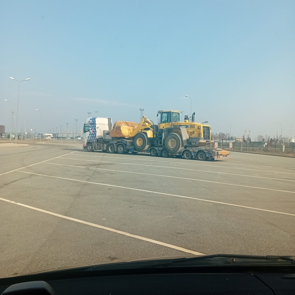 KOMATSU WA500 -6 - Utovarivač točkaš: slika 5 KOMATSU WA500 -6 - Utovarivač točkaš: slika 5