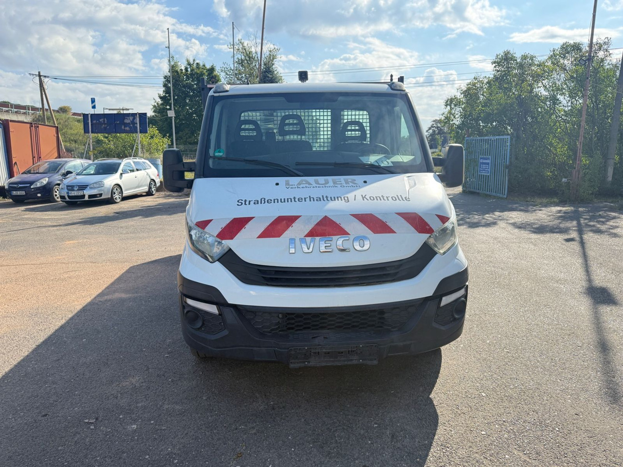 Iveco Daily 35 S 12 - Dostavno vozilo s ravnom platformom: slika 2 Iveco Daily 35 S 12 - Dostavno vozilo s ravnom platformom: slika 2