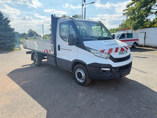 Iveco Daily 35 S 12 - Dostavno vozilo s ravnom platformom: slika 1 Iveco Daily 35 S 12 - Dostavno vozilo s ravnom platformom: slika 1