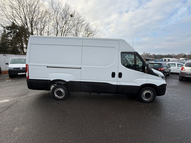 Iveco Daily Kasten HKa 35 S - Furgon: slika 3 Iveco Daily Kasten HKa 35 S - Furgon: slika 3