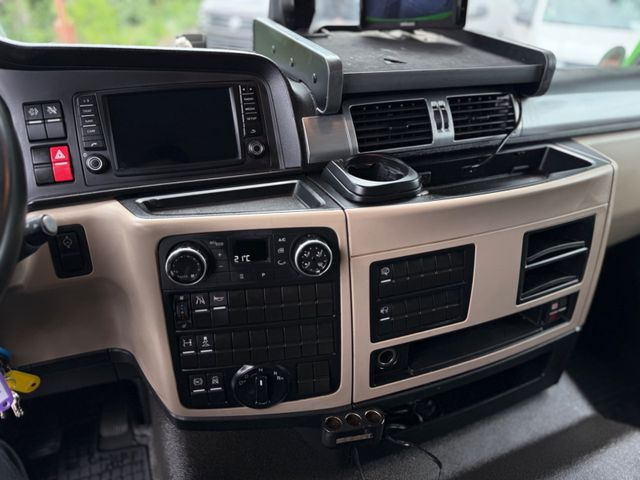 MAN TGM 15.290 Klima Temopmat Lbw - Kamion sa ceradom: slika 5 MAN TGM 15.290 Klima Temopmat Lbw - Kamion sa ceradom: slika 5