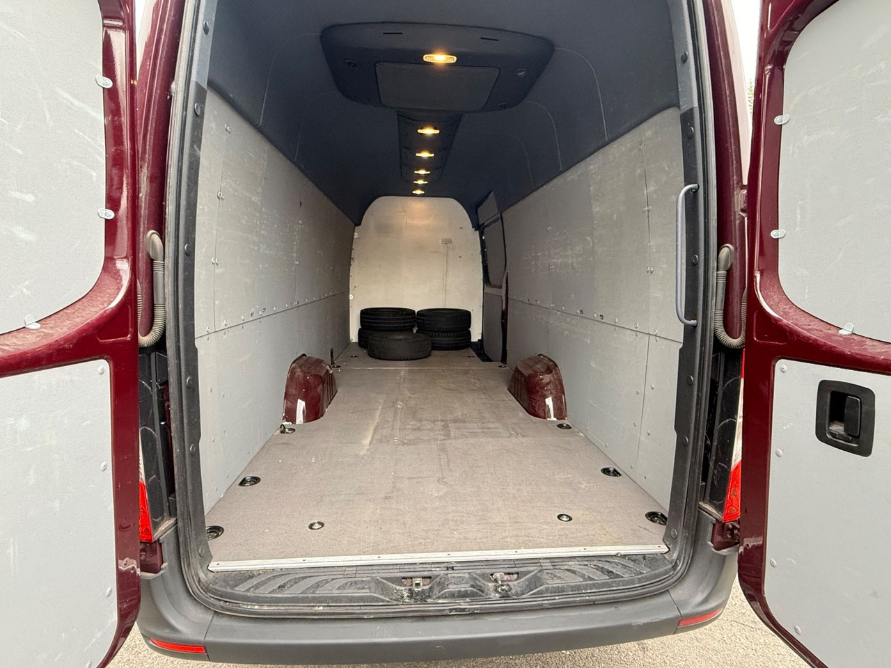 Furgon Mercedes-Benz Sprinter 316 CDI: slika 14 Furgon Mercedes-Benz Sprinter 316 CDI: slika 14