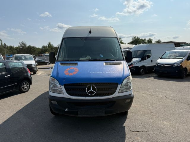 Mercedes-Benz Sprinter II Kasten 313 CDI MOTORSCHADEN !!! - Furgon: slika 1 Mercedes-Benz Sprinter II Kasten 313 CDI MOTORSCHADEN !!! - Furgon: slika 1