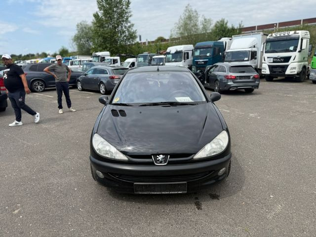 Peugeot 206 1.4 HDi - Limuzina: slika 1 Peugeot 206 1.4 HDi - Limuzina: slika 1