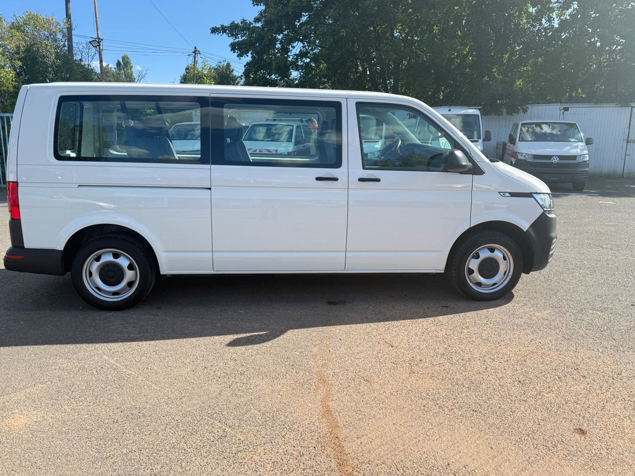 Volkswagen T6 Transporter Kombi lang 9 Sitzer - Putnički kombi: slika 5 Volkswagen T6 Transporter Kombi lang 9 Sitzer - Putnički kombi: slika 5