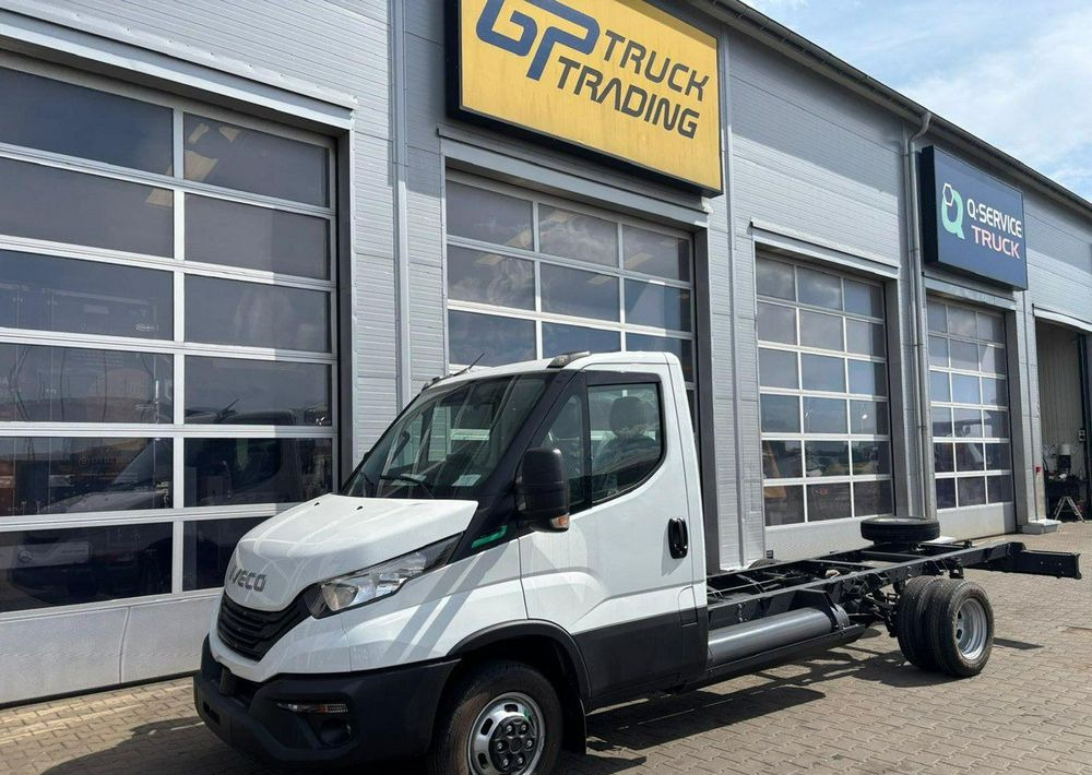 Iveco Daily CNG - Kamion sa golom šasijom i zatvorenom kabinom: slika 1 Iveco Daily CNG - Kamion sa golom šasijom i zatvorenom kabinom: slika 1